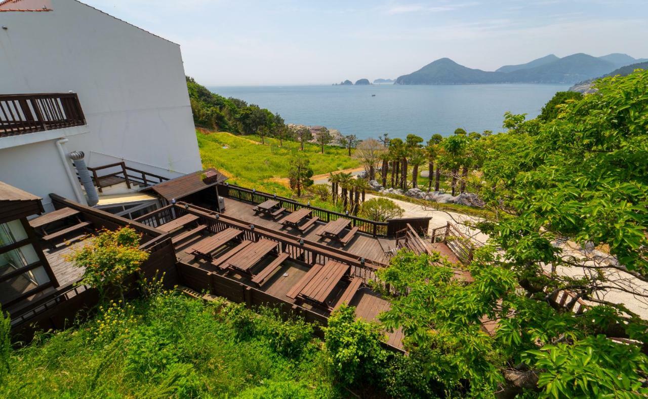 Windy Hill Resort Geoje Eksteriør bilde